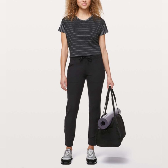 Lululemon Ready to Rulu Jogger Pants-Size 4-Black - Picture 5 of 13